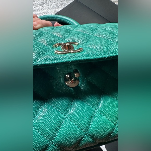 Authentic CHANEL Caviar Quilted Coco Chain Handle Flap emerald Green full set - Picture 13 of 16